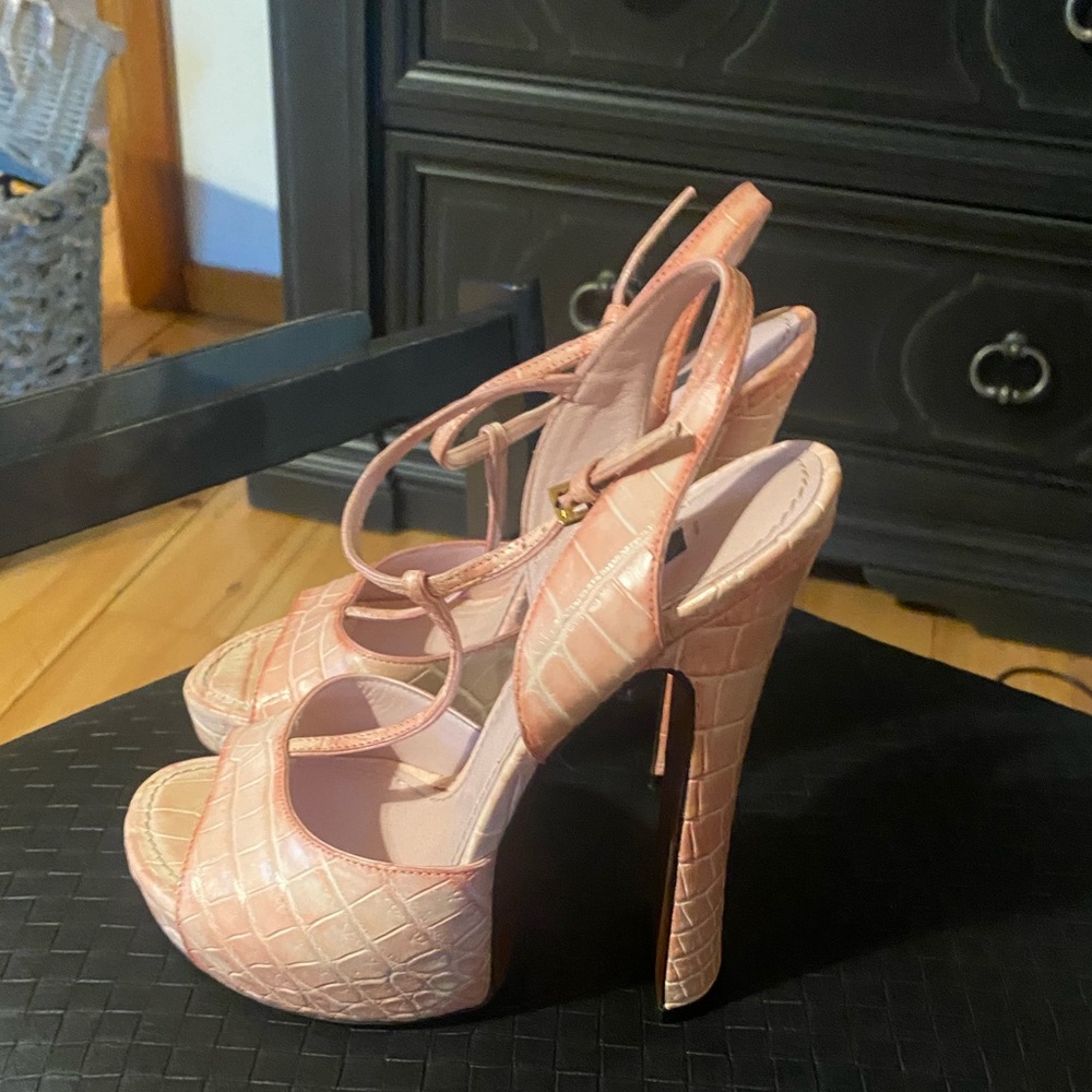 Louis Vuitton Leather High Heels, size 37 EU